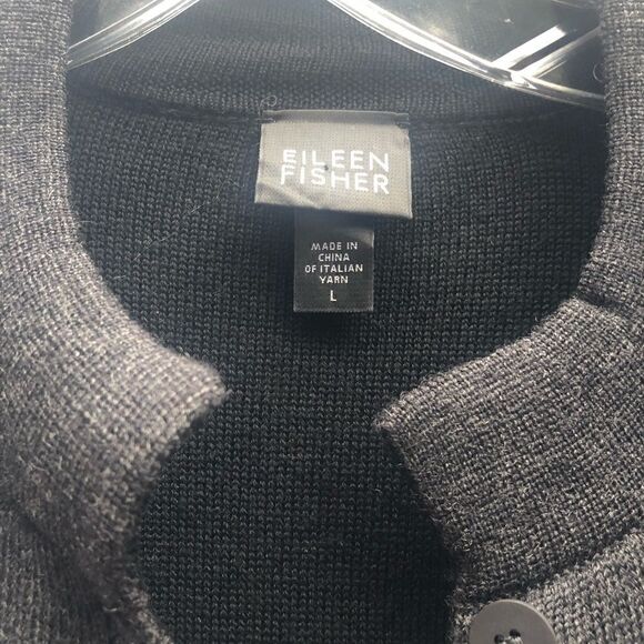 🔥💥Eileen fisher heavy beautiful 100% Merino wool cardigan.Worn one season